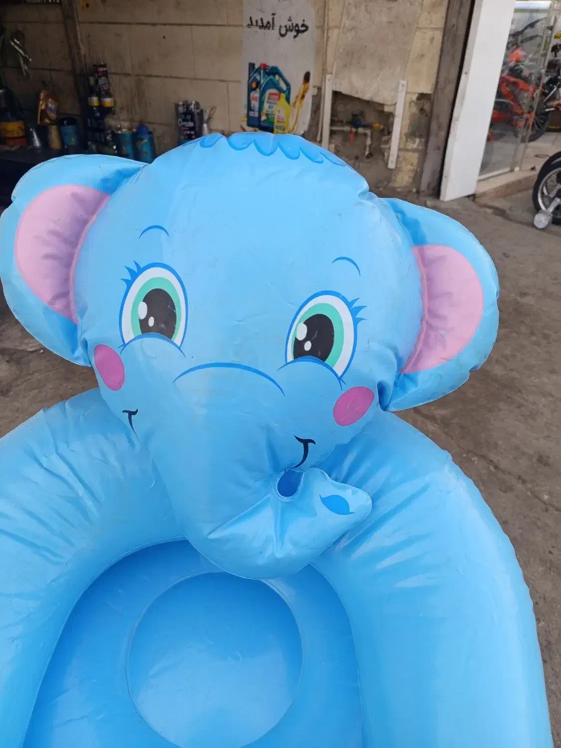 صندلی بادی کودک|تخت و صندلی بچه|بروجرد, |دیوار