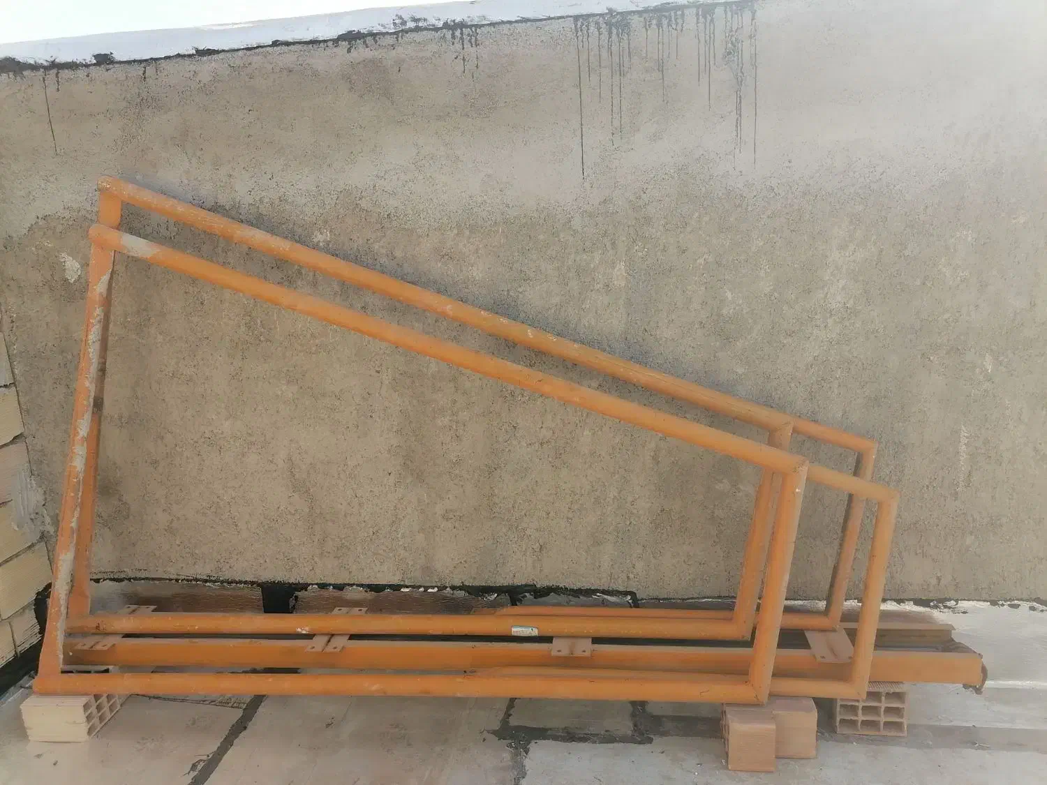 بالابر ساختمانی تک فاز در حد نو واقعی|ماشینآلات صنعتی|هشتگرد, هیو|دیوار