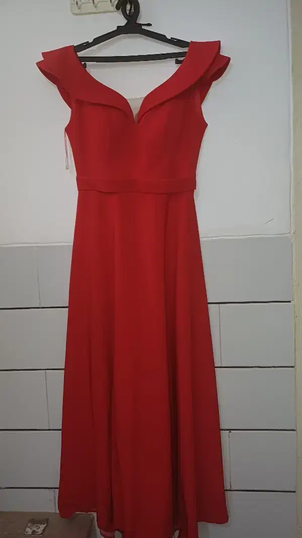 لباس مجلسی|لباس|قیدار, |دیوار