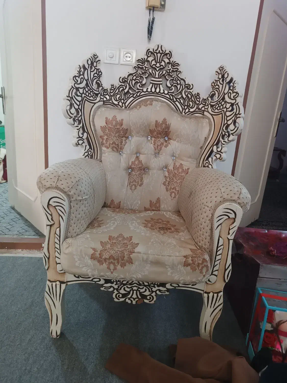 مبل سلطنتی|مبلمان خانگی و میز عسلی|آمل, |دیوار