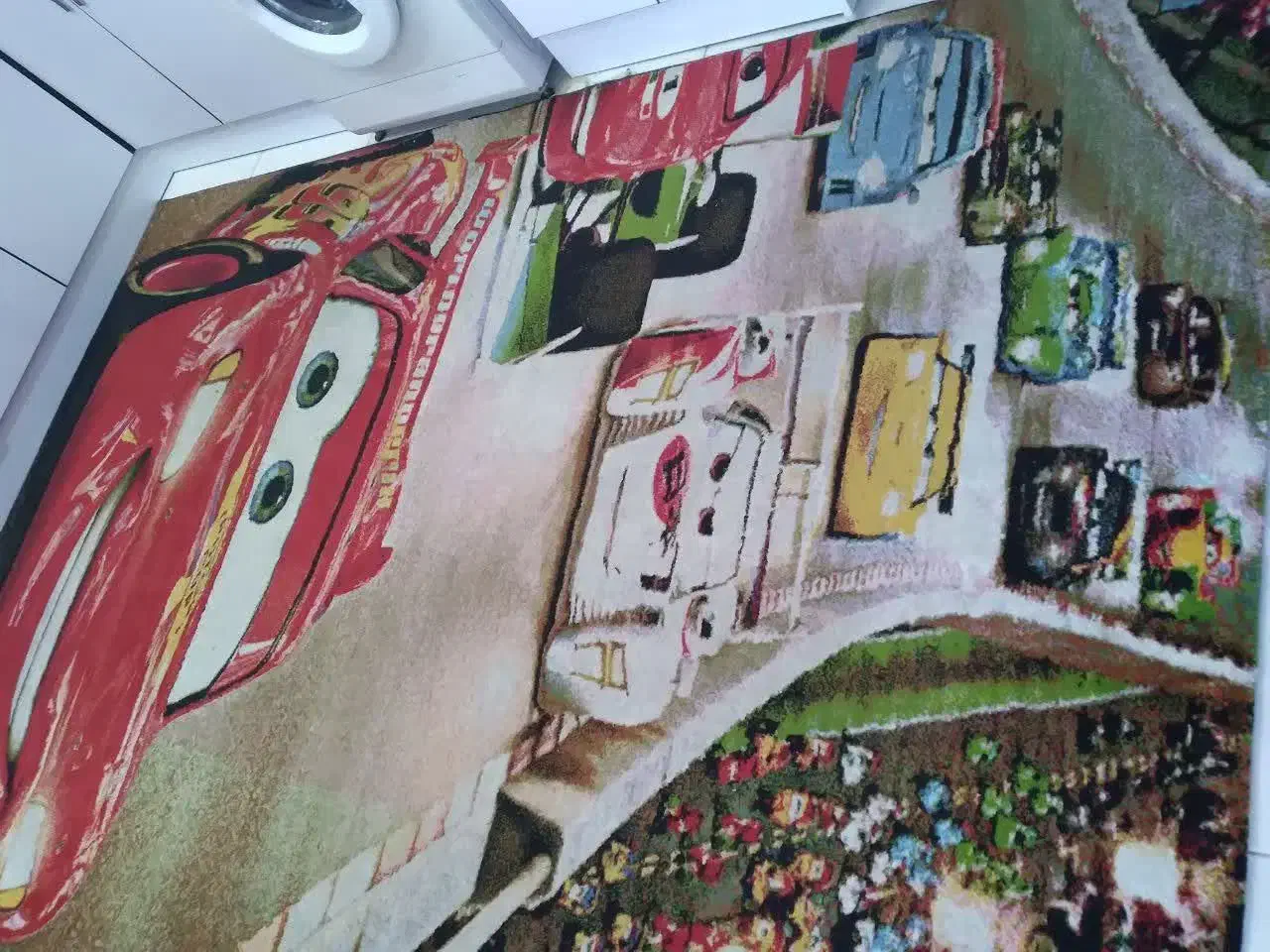 فرش بچه گانه مک کویین|فرش|کرج, شاهینویلا|دیوار