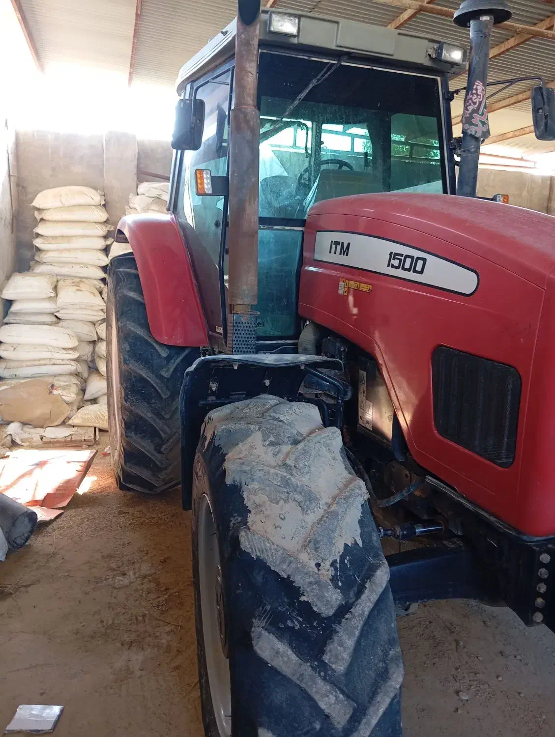 فروش تراکتور ۱۵۰۰|خودرو سنگین|هندیجان, |دیوار