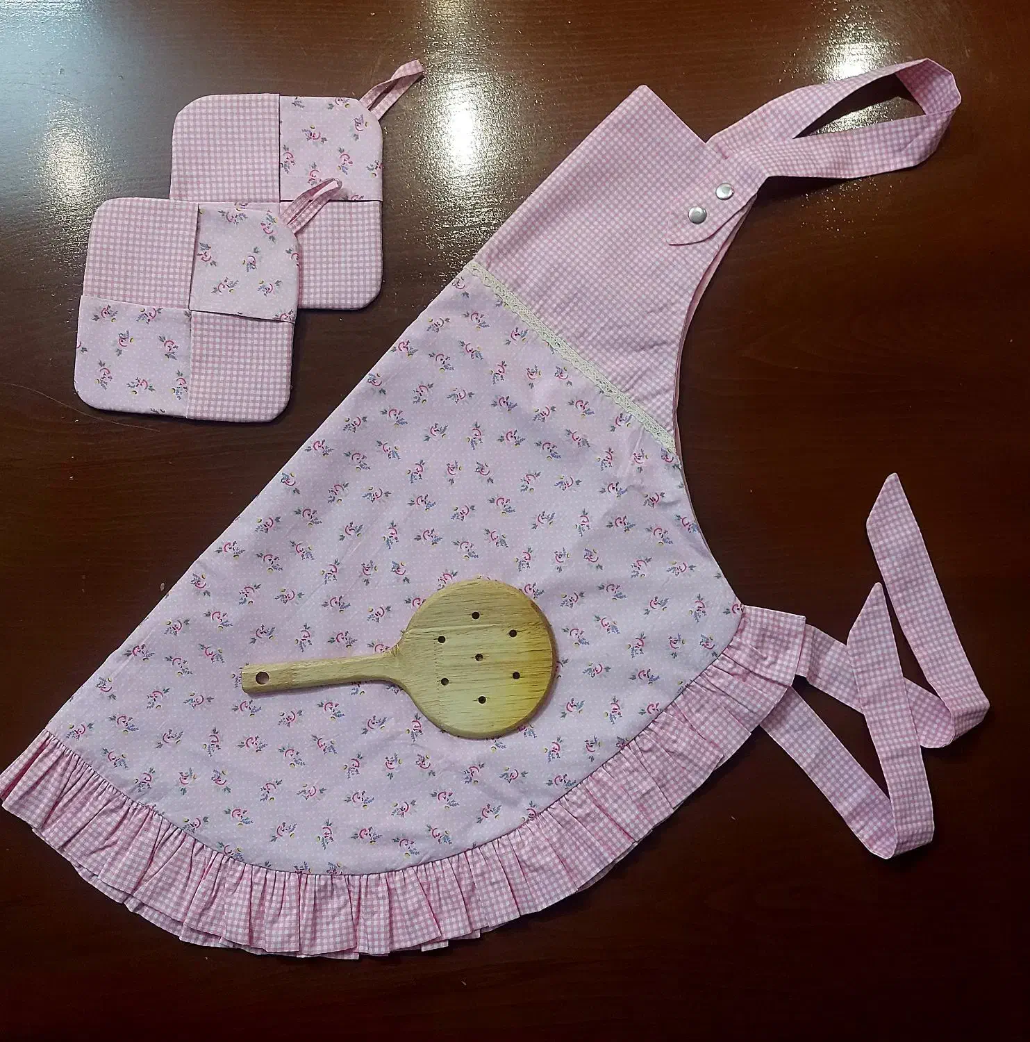 پیشبند دو رو جنس کتان نه ترک|سفره، حوله، دستمال آشپزخانه|قم, براسون|دیوار