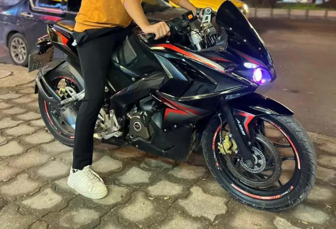 فروش فوری rs200/موتوری فنی سالم به شرط کارشناسی|موتورسیکلت|رشت, گلسار|دیوار