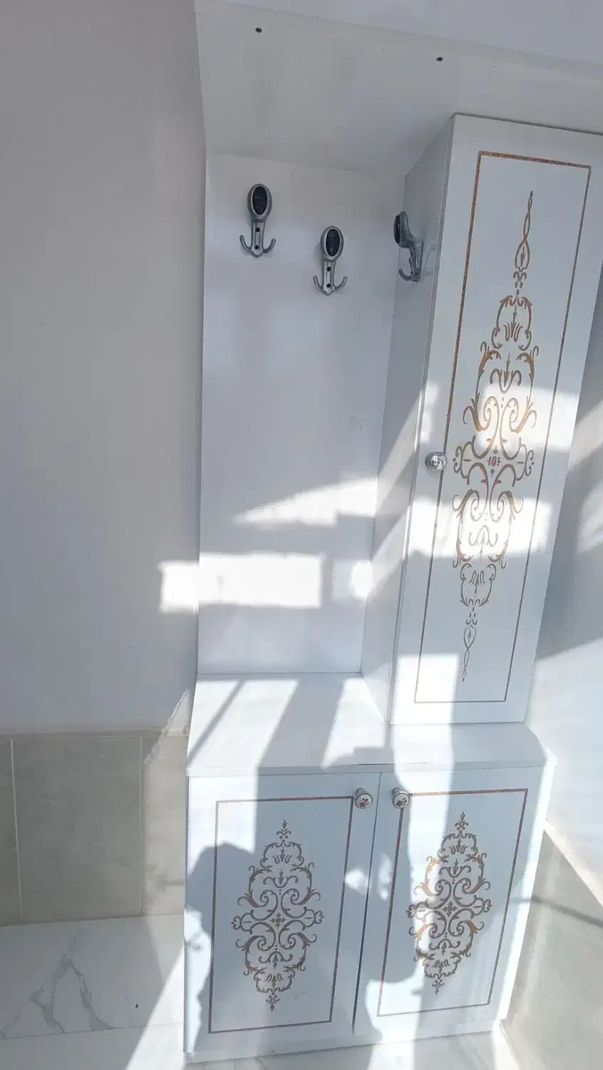 جاکفشی ایستاده و جالباسی|جاکفشی، کمد، دراور|مه ولات, |دیوار