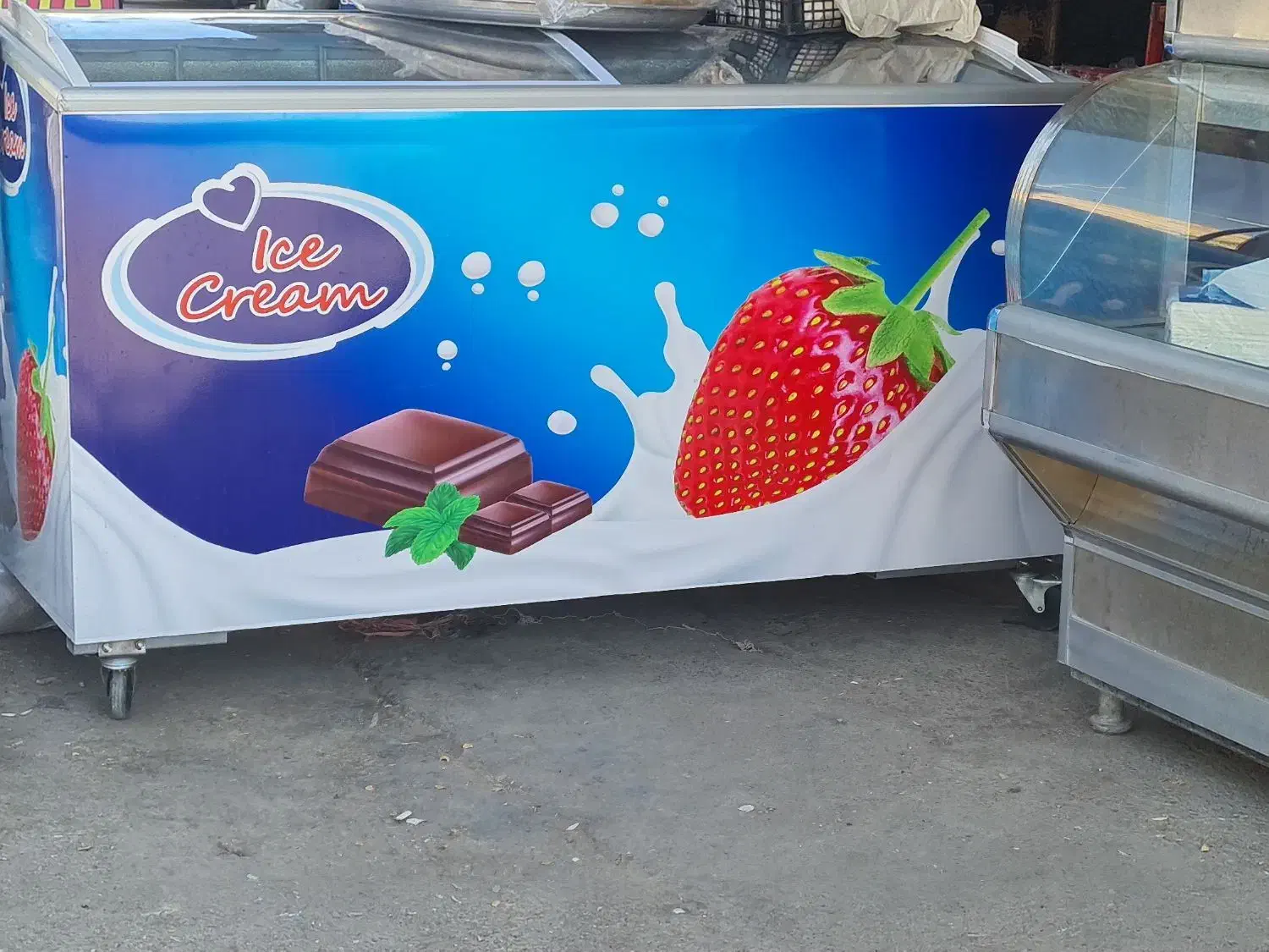 فریزر صندوقی نو فقط ۲۰ روز کار کرده|یخچال و فریزر|شیراز, سعدیه شمالی|دیوار