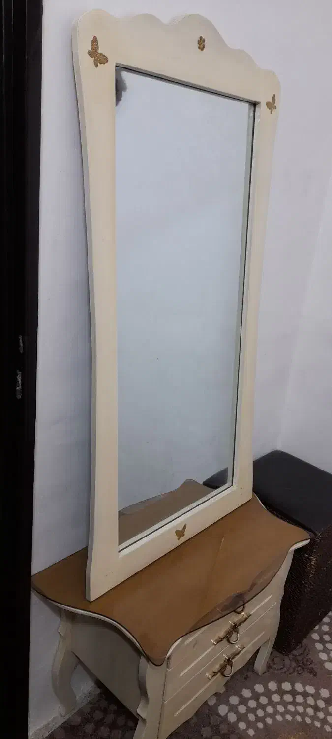 آیینه|آینه|تربت‌حیدریه, منصوریه|دیوار