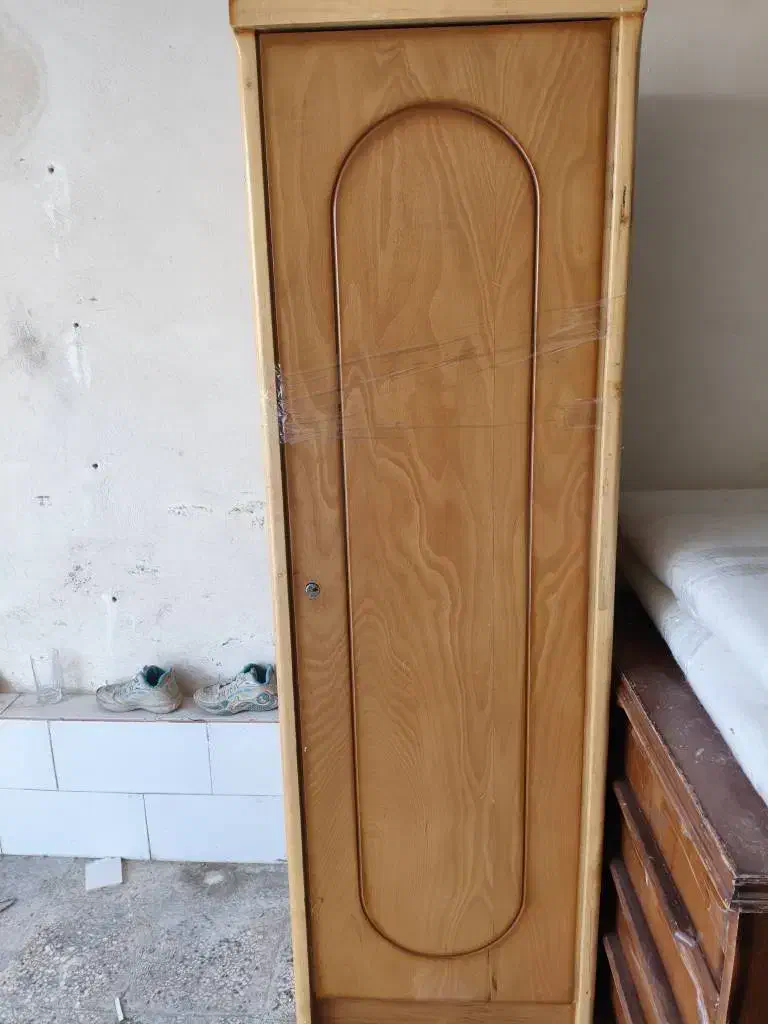 کمد|جاکفشی، کمد، دراور|بندر گناوه, |دیوار