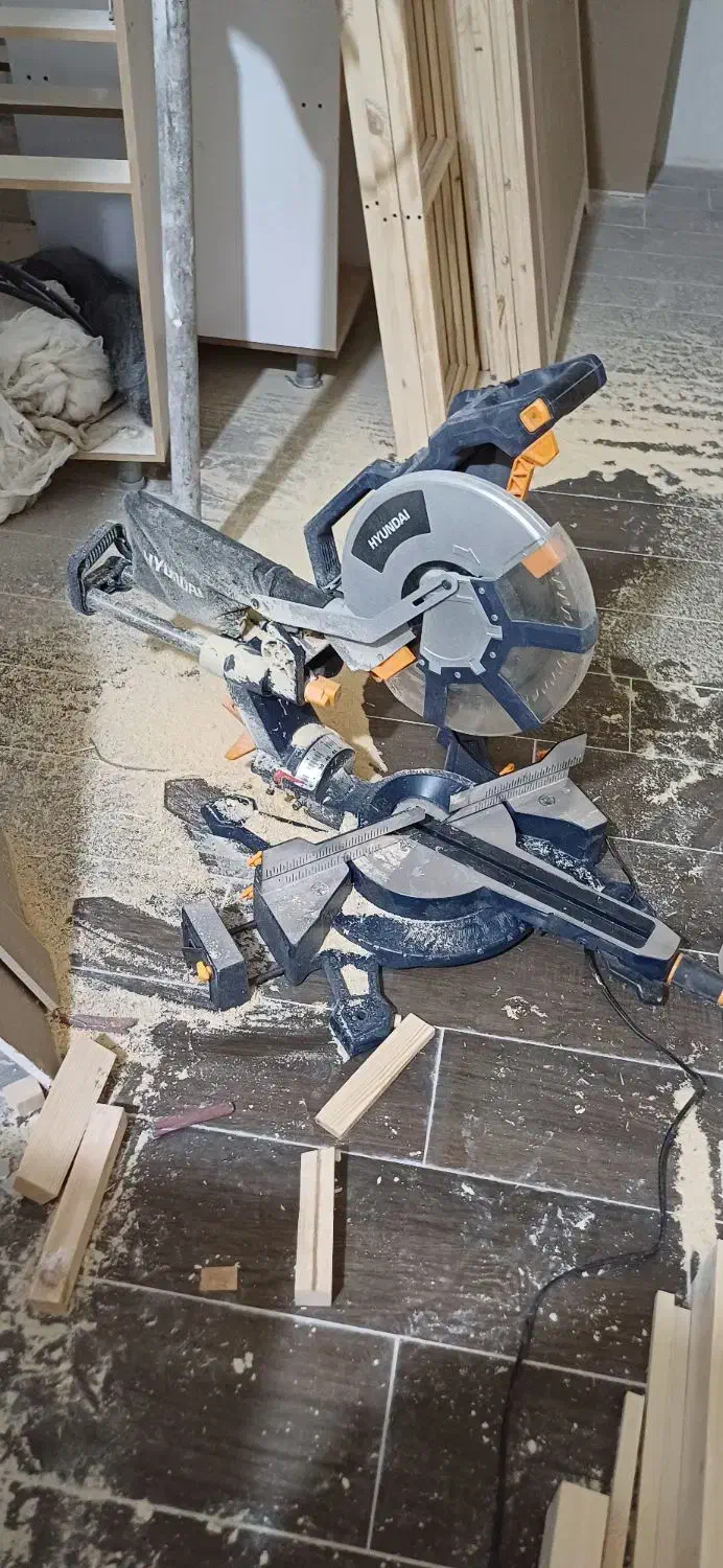 فارسی بر هیوندای|ابزارآلات|اردبیل, |دیوار