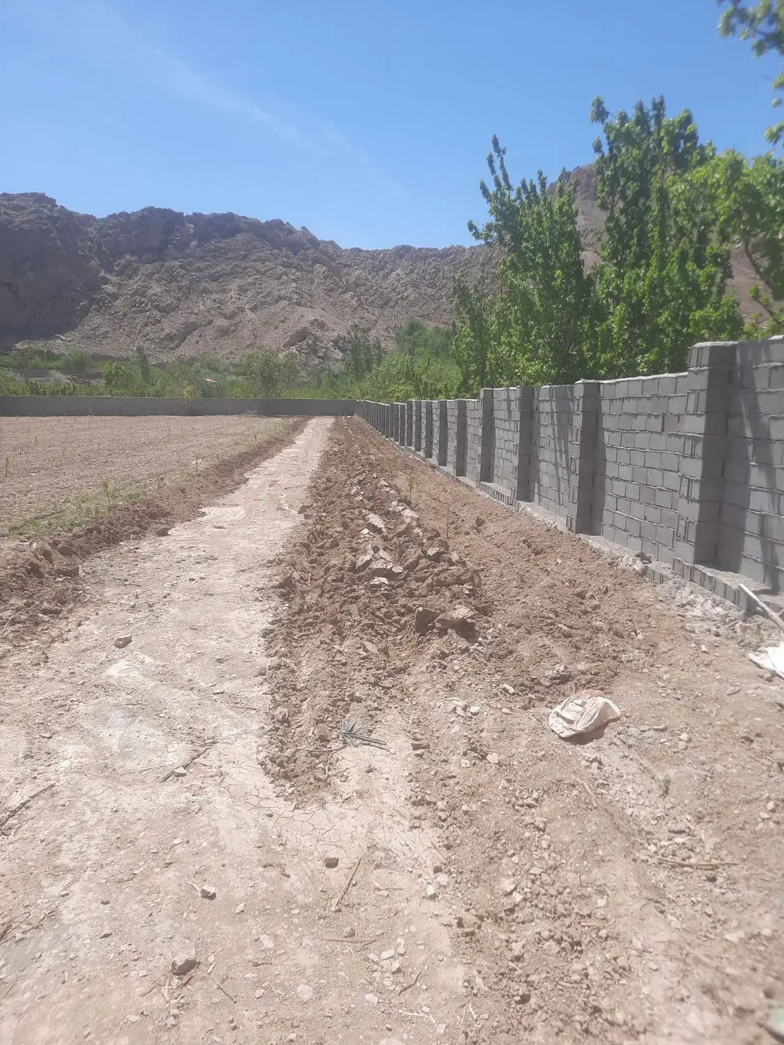 فروش بلوک سیمانی و پیمانکاری دیوار باغ و ساختمان|مصالح و تجهیزات ساختمان|دامغان, |دیوار