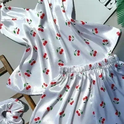 خیاط|لباس|یزد, |دیوار