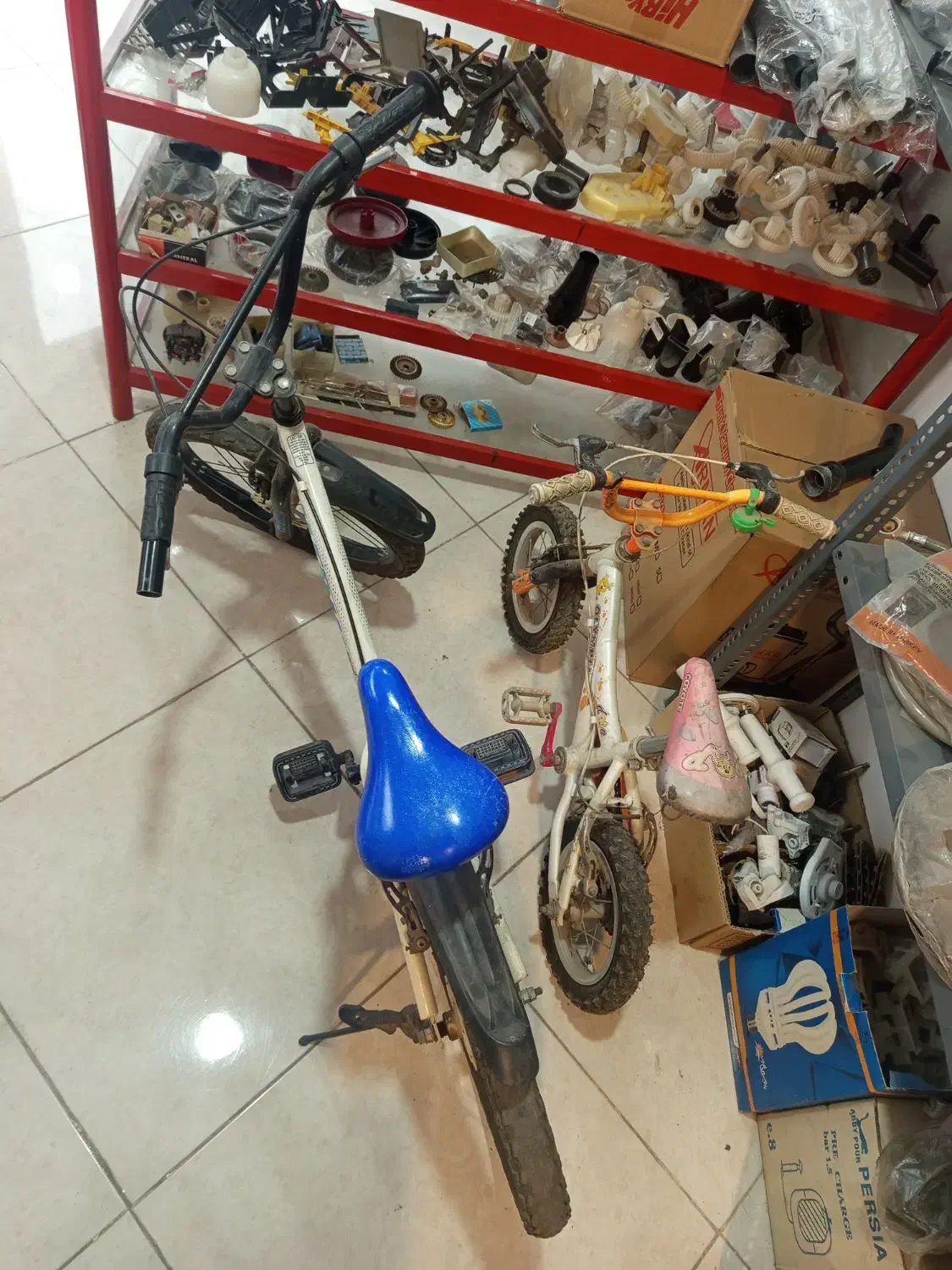 دوچرخه|دوچرخه، اسکیت، اسکوتر|چهارباغ, |دیوار