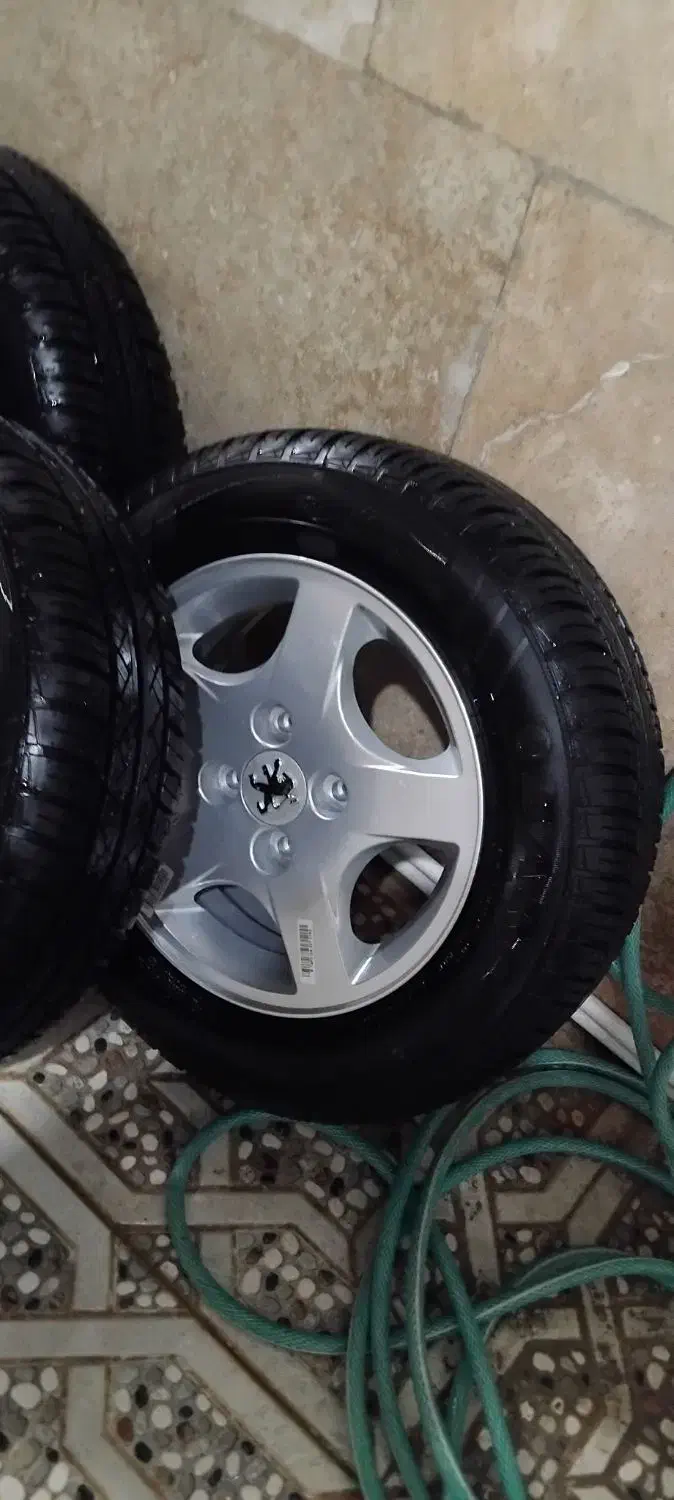 رینگ ۲۰۷|قطعات یدکی و لوازم جانبی|شیراز, قدوسی غربی|دیوار