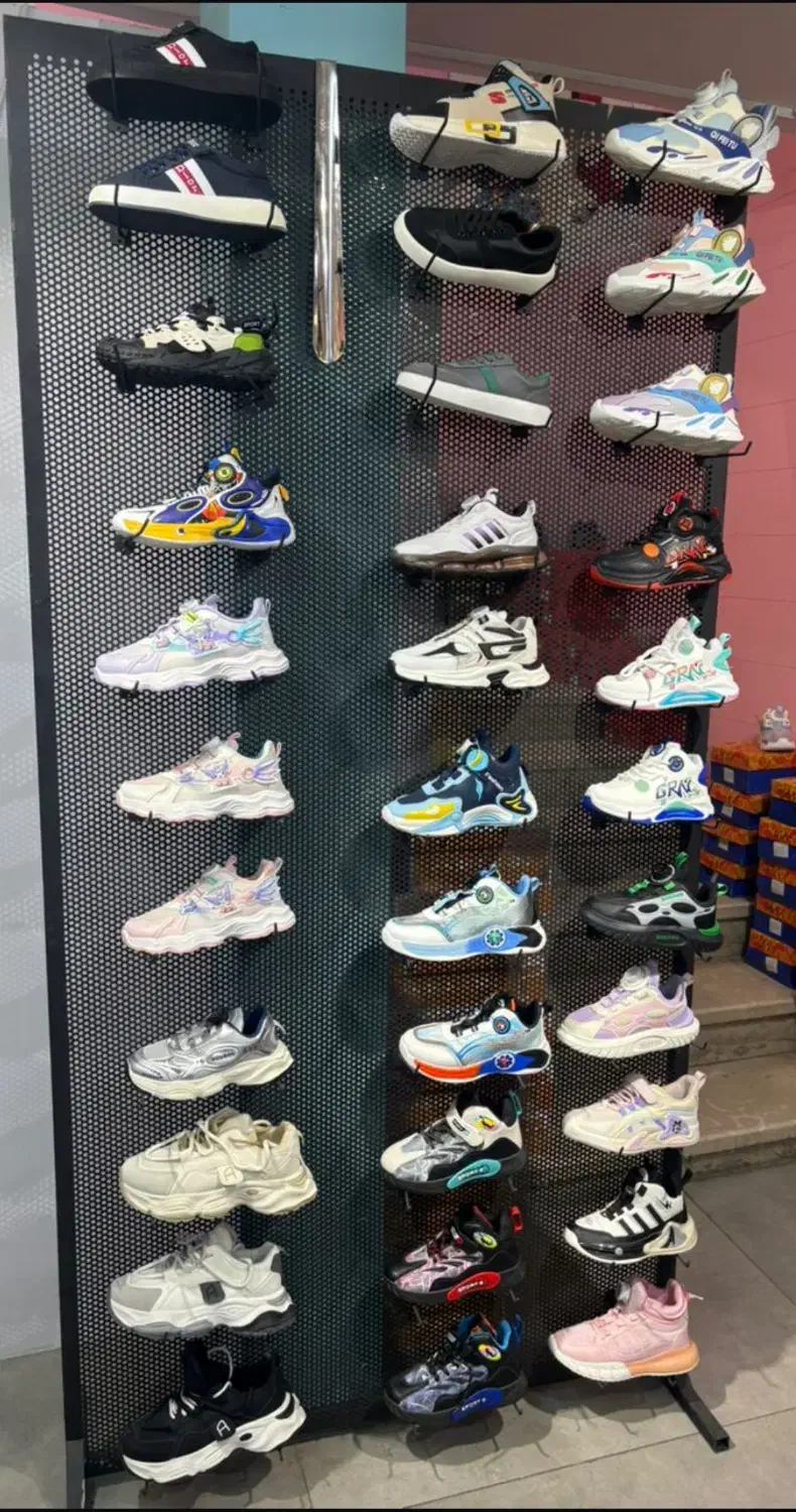 کفش و کتانی بچگانه|کفش و لباس بچه|کرج, عظیمیه|دیوار