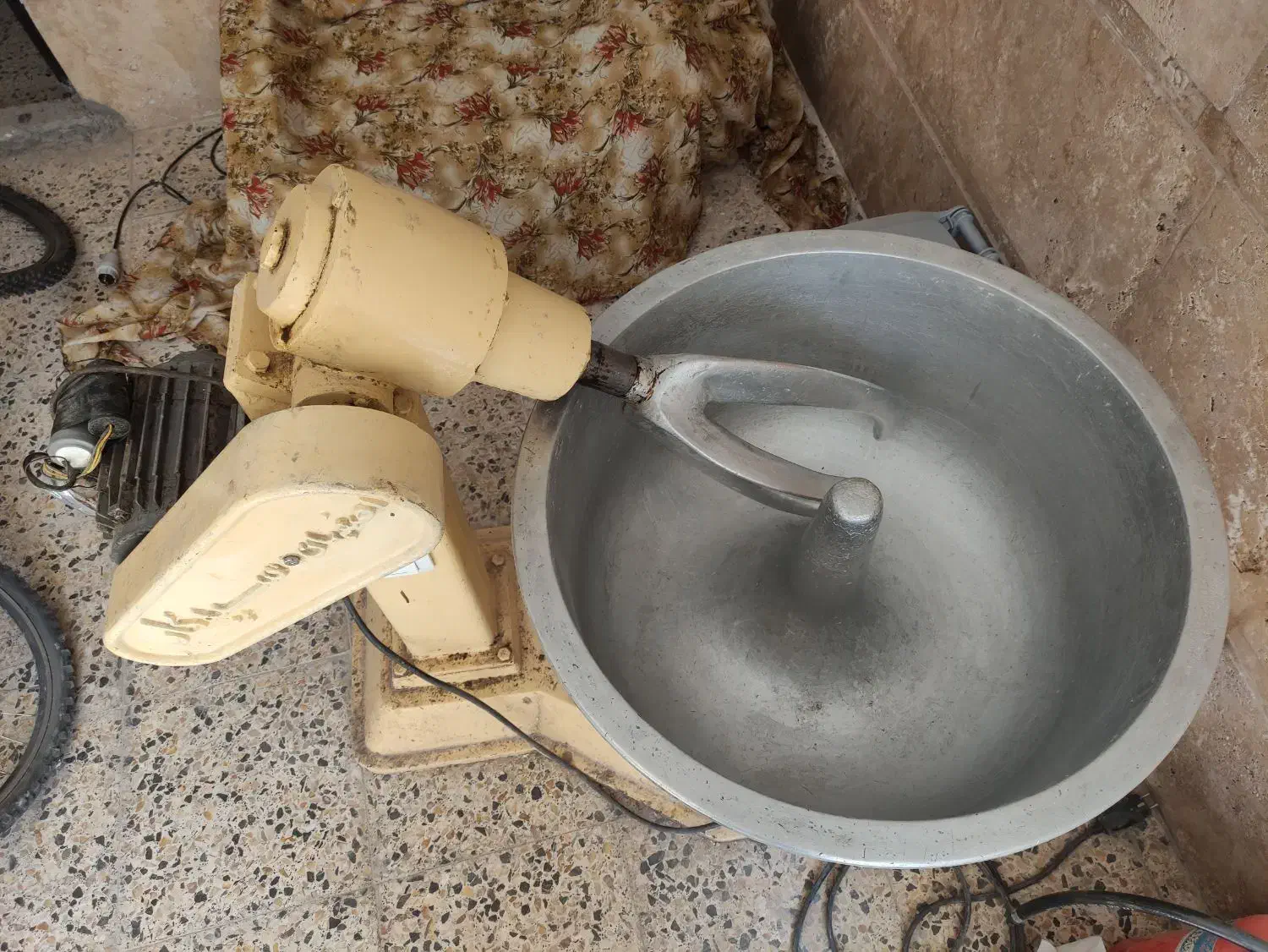 خمیر گیر 60 کیلویی سپه کار|سایر لوازم برقی|داراب, |دیوار