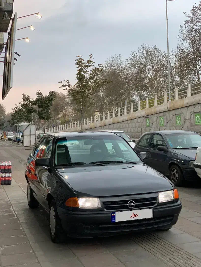 اپل آسترا|خودرو سواری و وانت|رشت, باهنر|دیوار