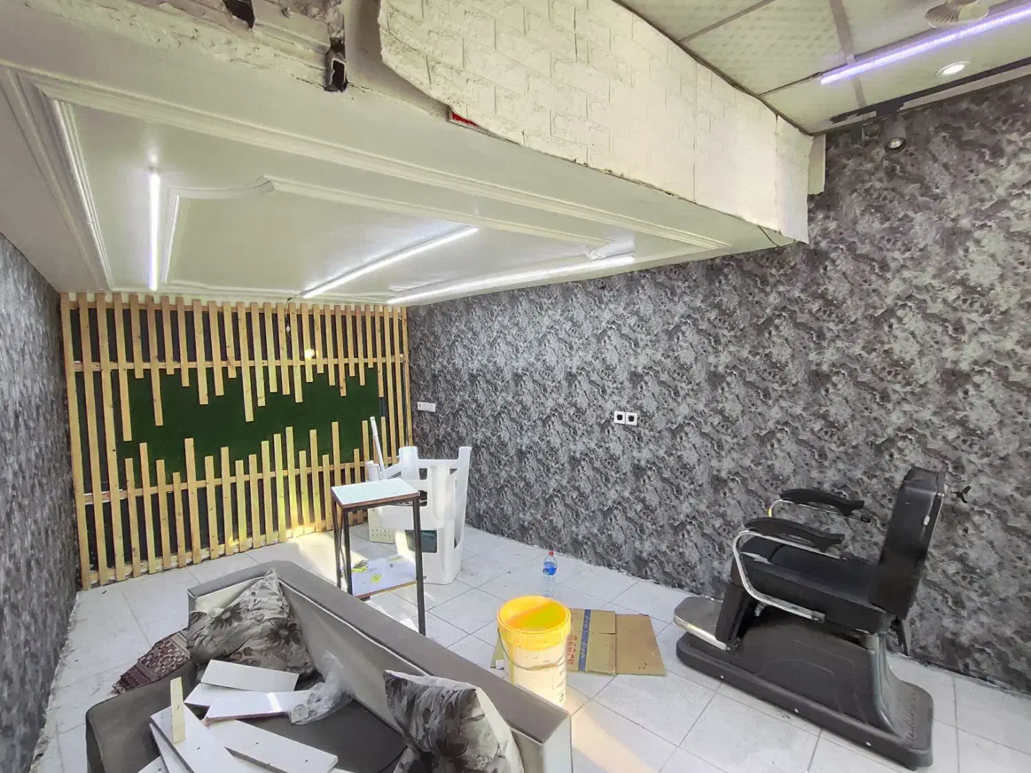 فروش و نصب کاغذ دیواری با ضمانت کیفیت|خدمات پیشه و مهارت|مسجد سلیمان, |دیوار