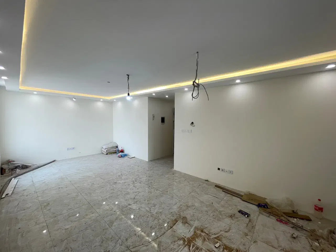 واحد ۷۵ متری ۲ خواب/ فول/ کلید نخورده/ ۲ پارکینگ