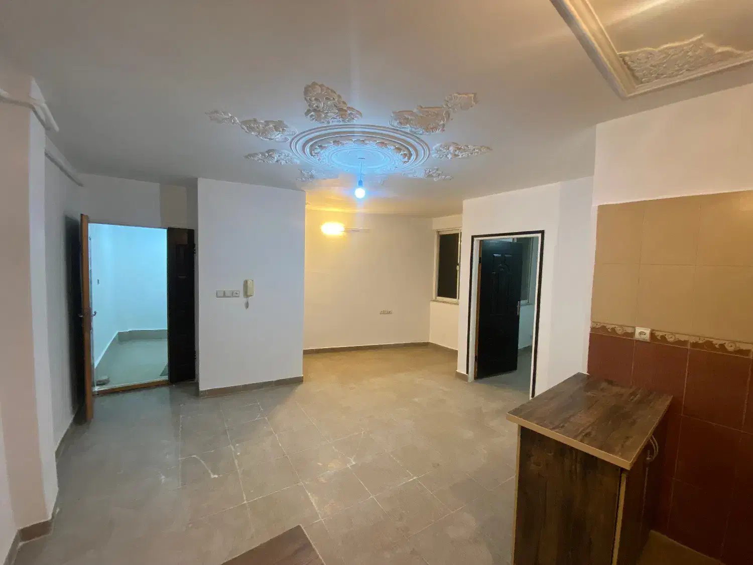 اپارتمان تک خواب باپارکینگ راه جدا مرکزشهر|فروش آپارتمان|لنگرود, |دیوار