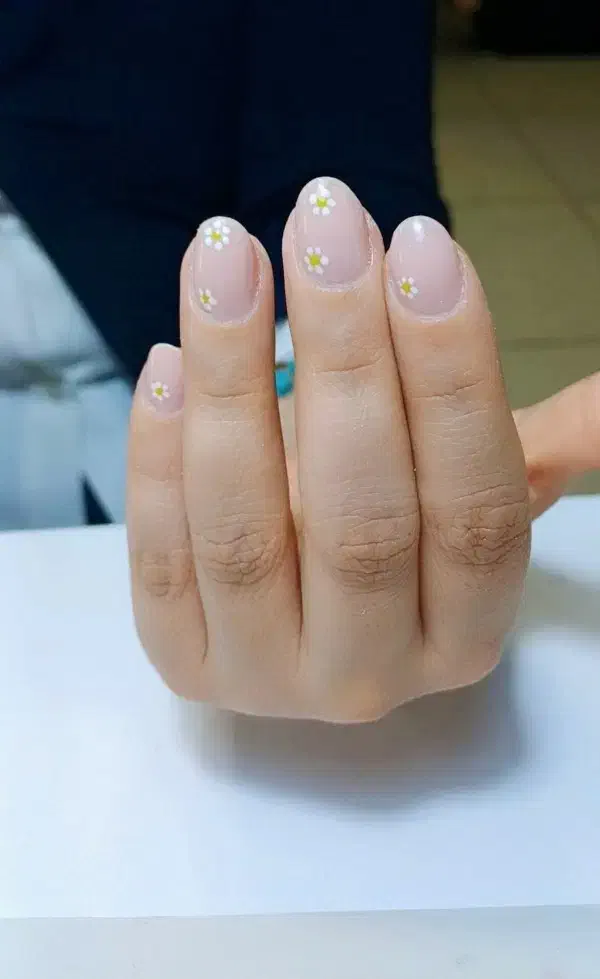 آموزش و خدمات کاشت ناخن|خدمات آرایشگری و زیبایی|کرمانشاه, |دیوار