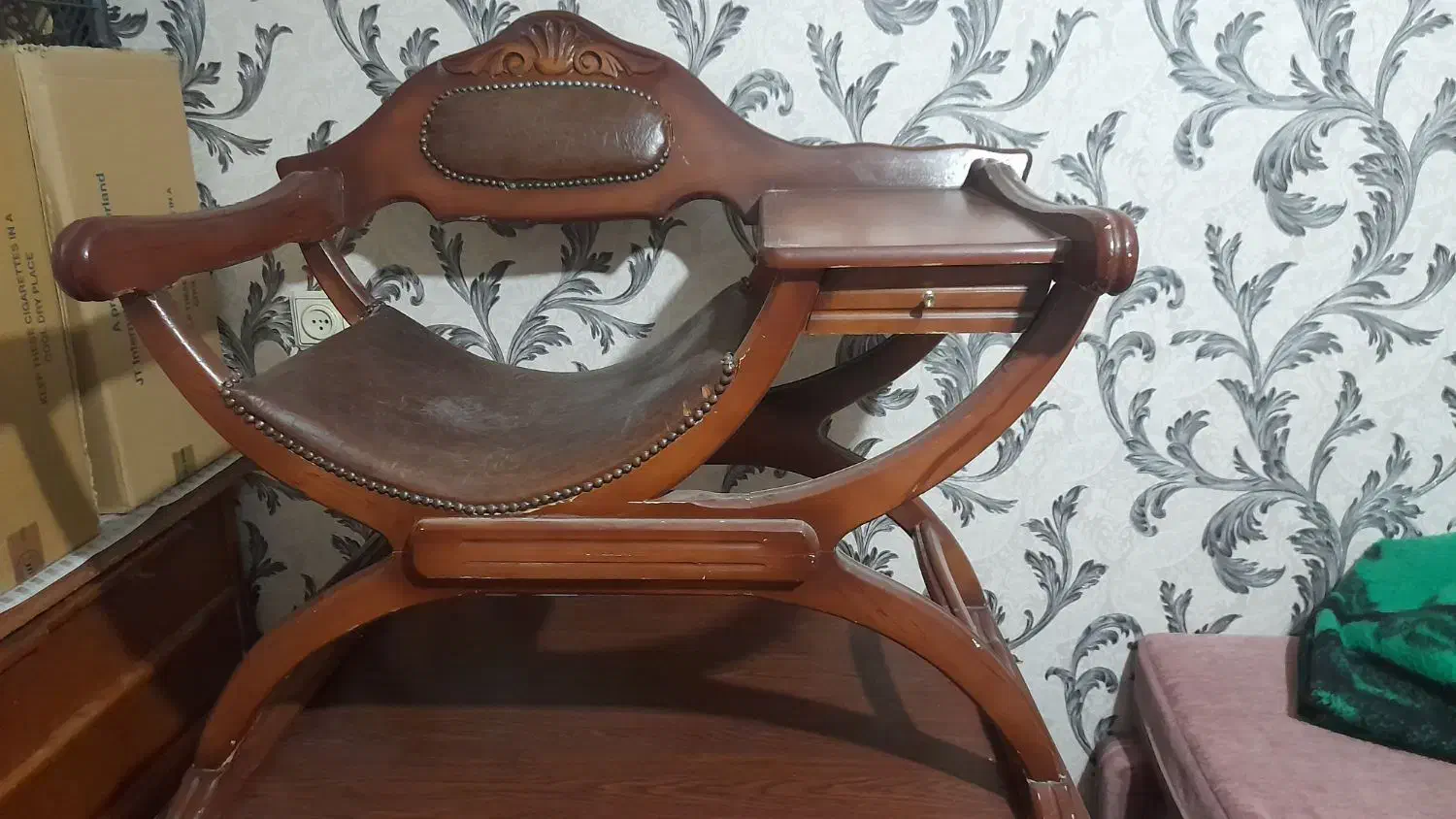 میز تلفن|میز تلفن|اراک, |دیوار