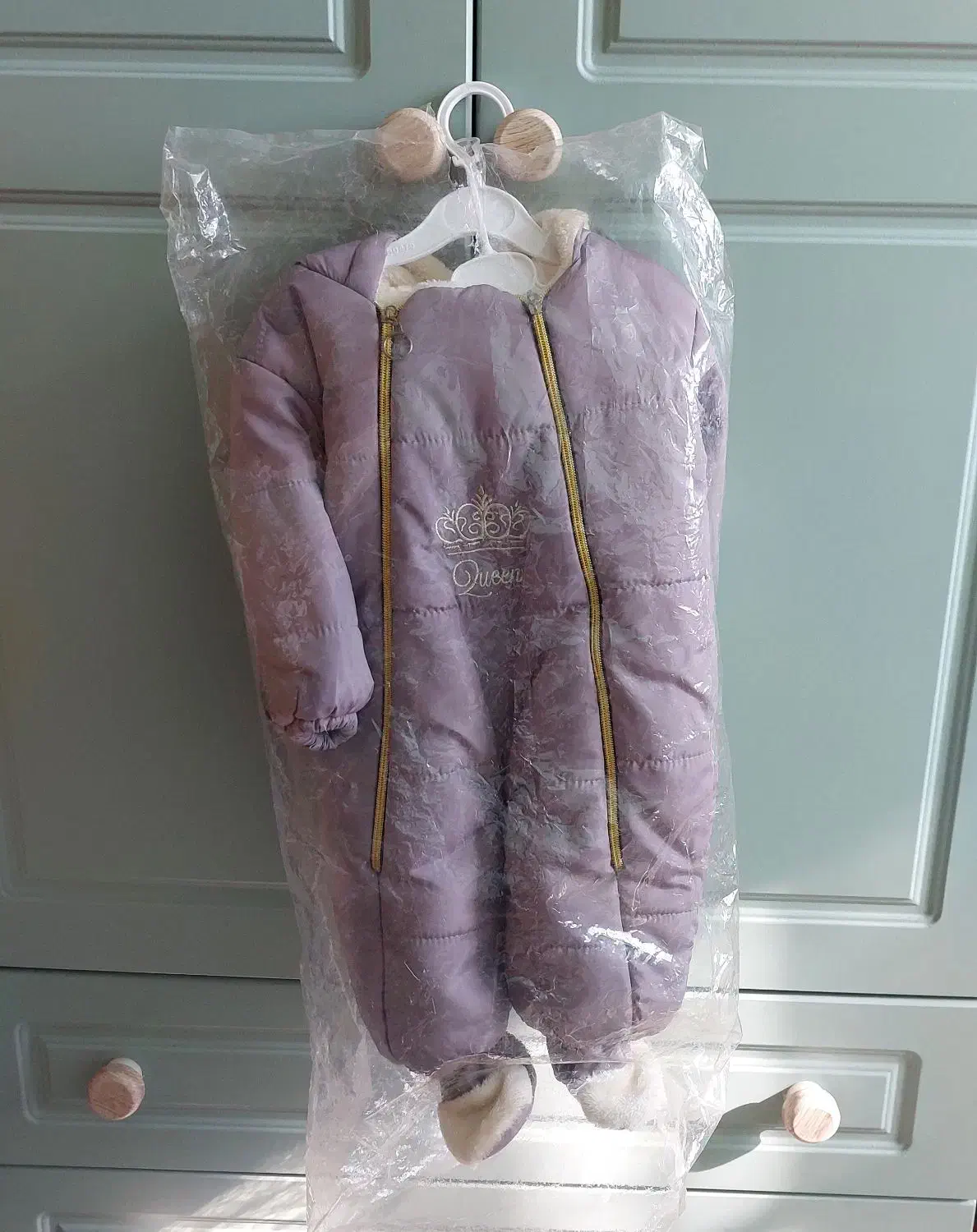 سرهمی نوزادی طوسی (کاملا نو)|کفش و لباس بچه|نجف‌آباد, هفده شهریور|دیوار