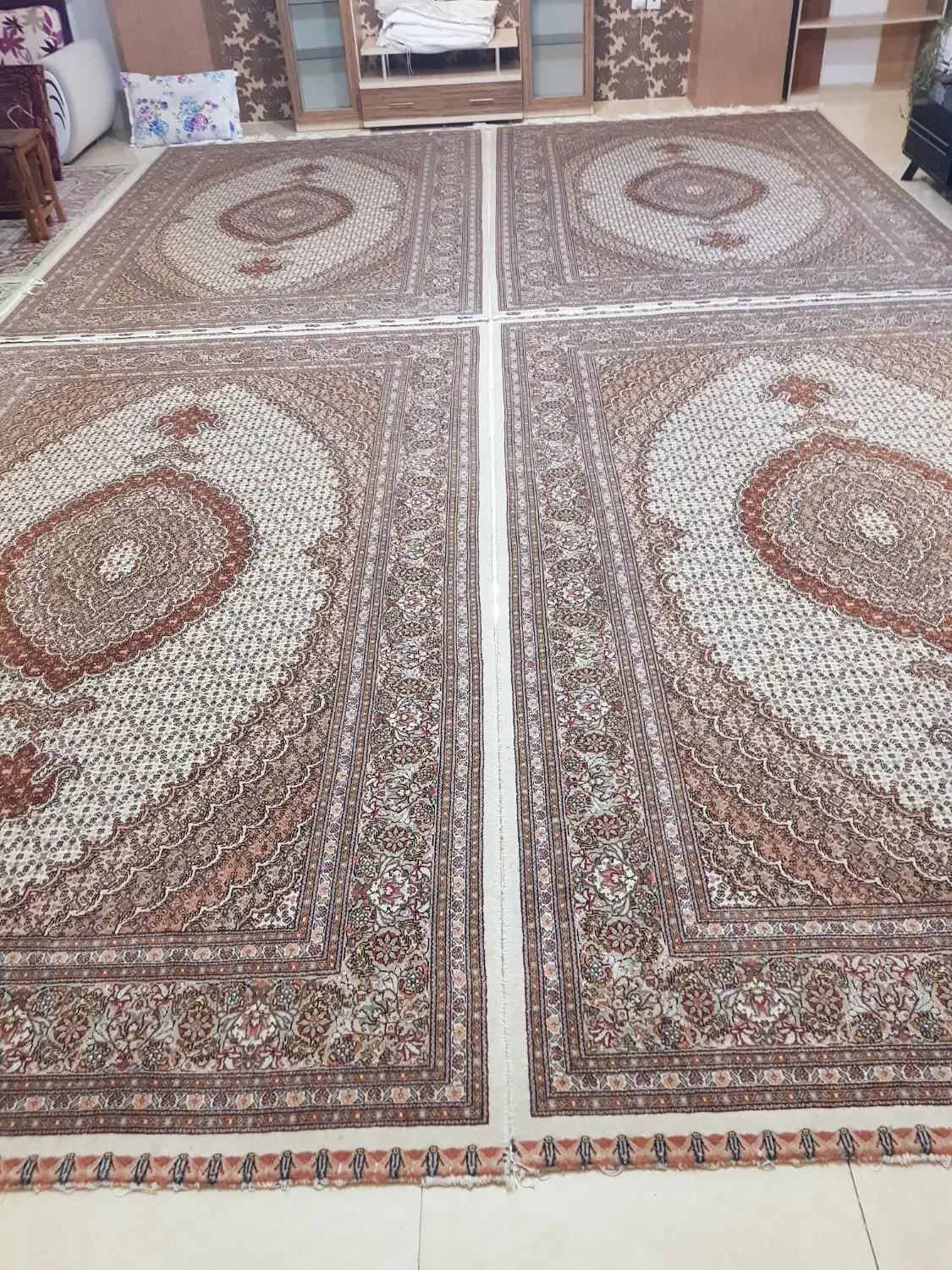 فروش دو جفت فرش دست بافت خوی ۴۰ رج ۶ لا عالی|فرش|ارومیه, |دیوار