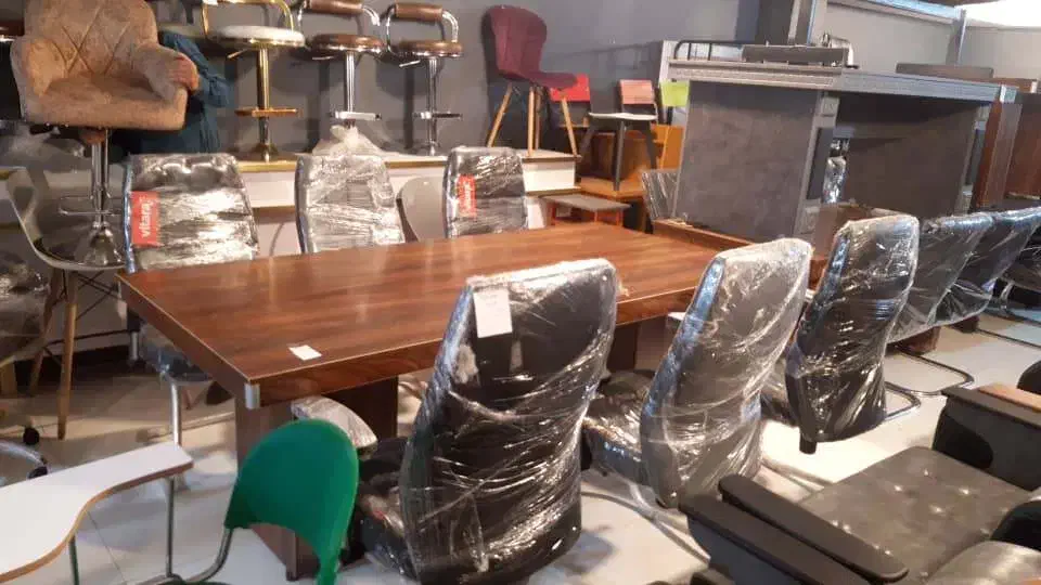 ست جلسه‌کاری و کنفرانس ۴ و ۶ نفره  قصر چوب|دفتر کار|قم, کلهری|دیوار