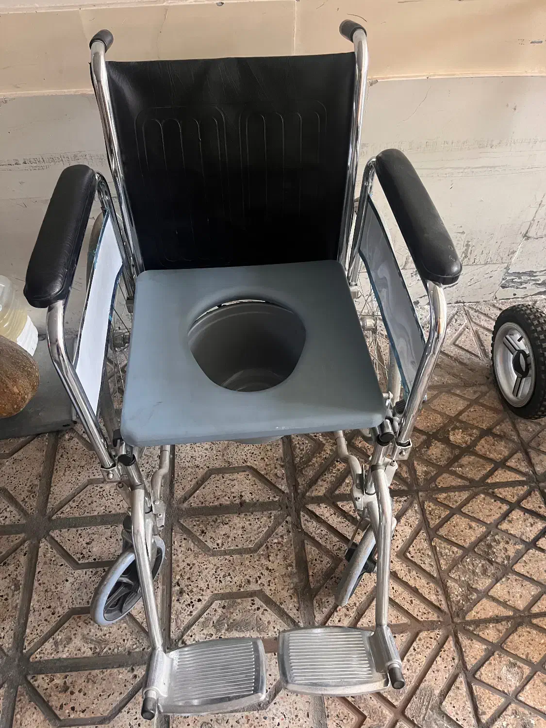 ویلچر حمامی|آرایشی، بهداشتی، درمانی|مشهد, عبادی|دیوار