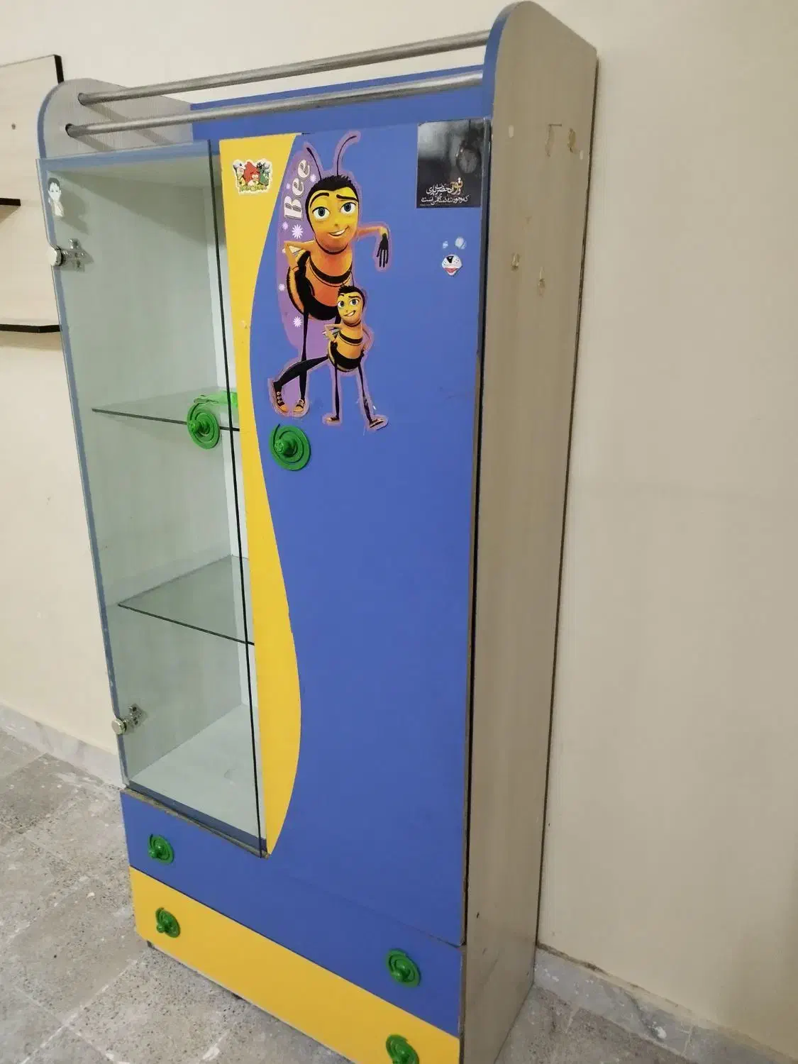 کمد|جاکفشی، کمد، دراور|بیرجند, |دیوار