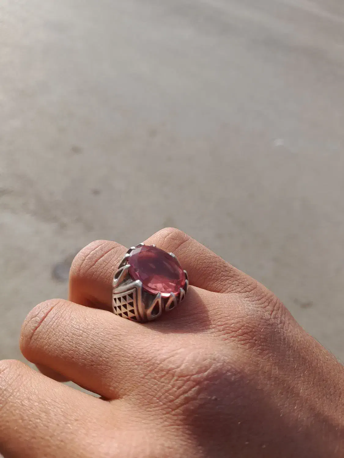 کهنه|جواهرات|نیشابور, هفده شهریور|دیوار