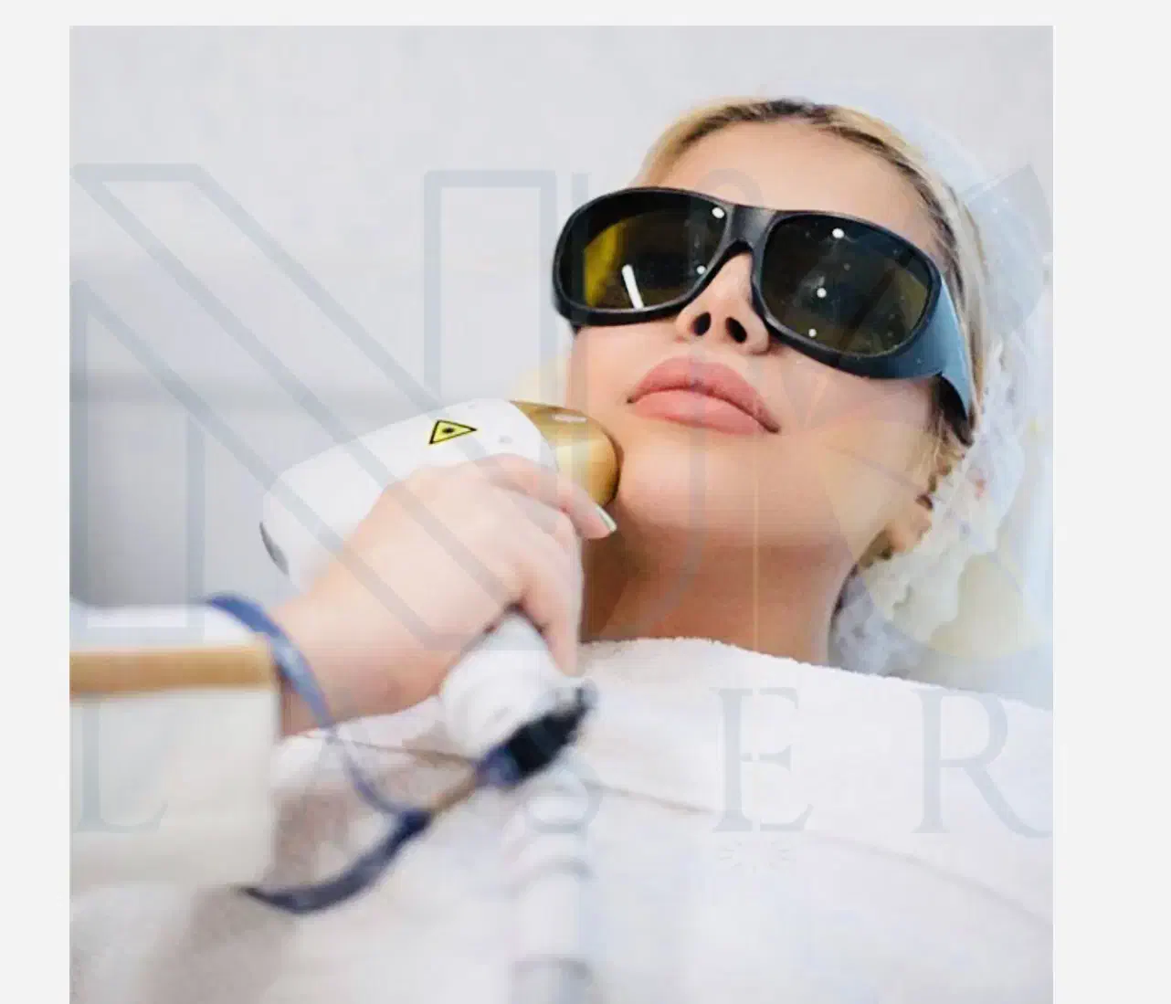 تخفیف لیزر بانوان۲۷۰ اقایان۴۹۰ و روشن سازی بدن|خدمات آرایشگری و زیبایی|شیراز, بعثت|دیوار