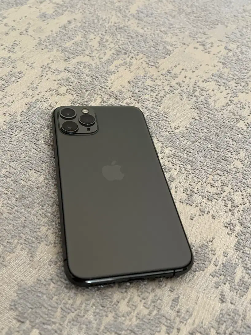 اپل iPhone 11 Pro با حافظهٔ ۲۵۶ گیگابایت|موبایل|صدرا-فارس, فاز ۱|دیوار