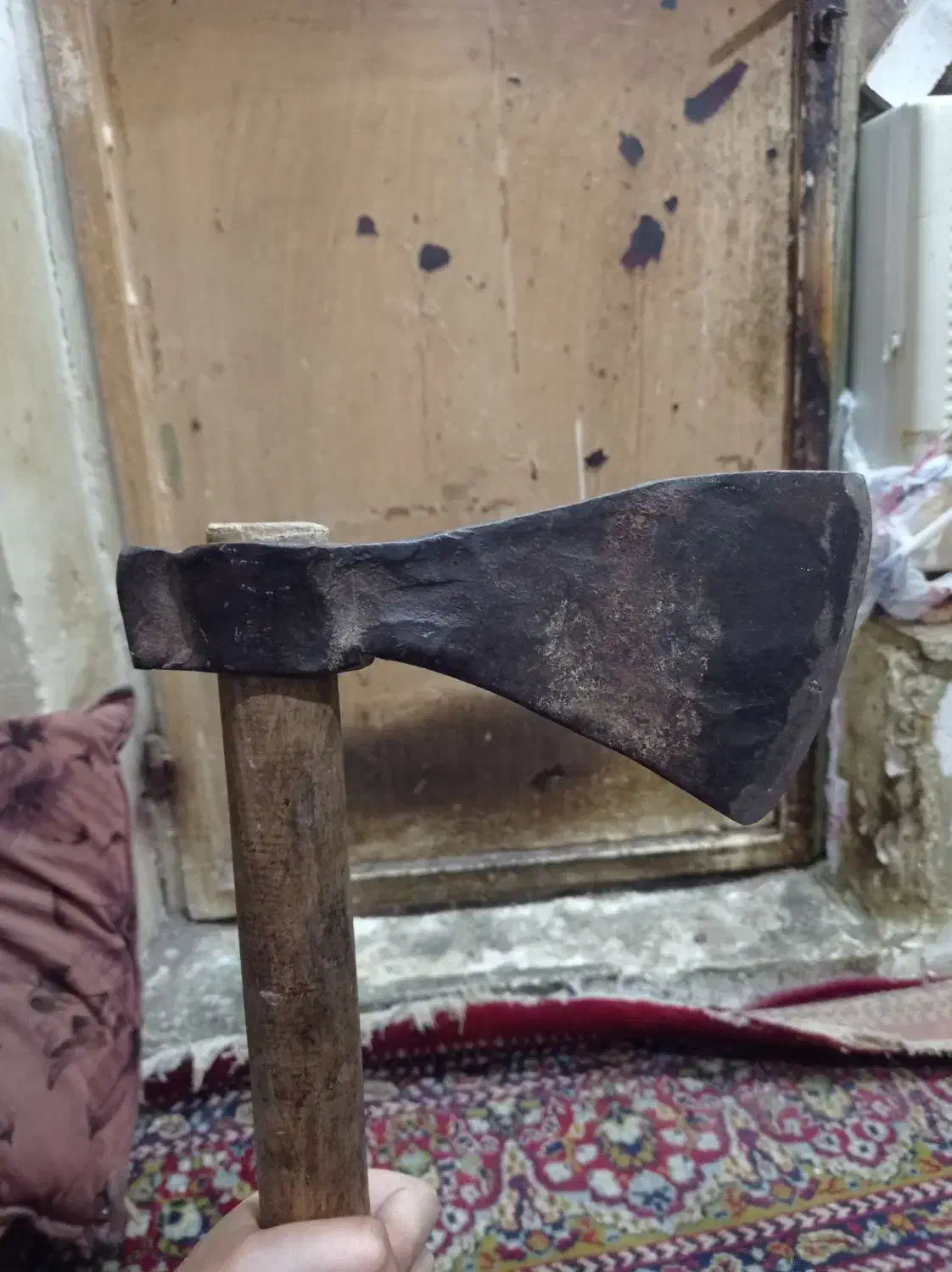 تبر|ابزارآلات|علی‌آباد کتول, |دیوار