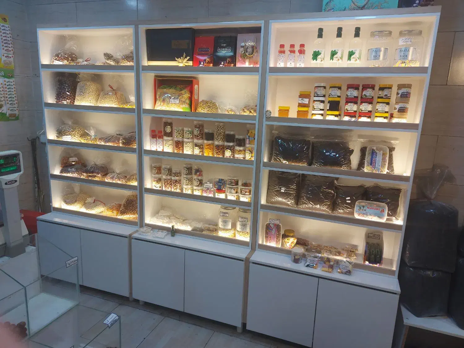 واگذاری مغازه خشکباری فوری|اجارهٔ مغازه و غرفه|رشت, سعدی (تختی)|دیوار