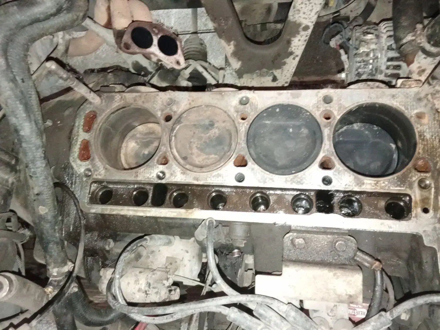 تعمیر گاه مکانیکی اریا موتور|خدمات موتور و ماشین|مرند, |دیوار