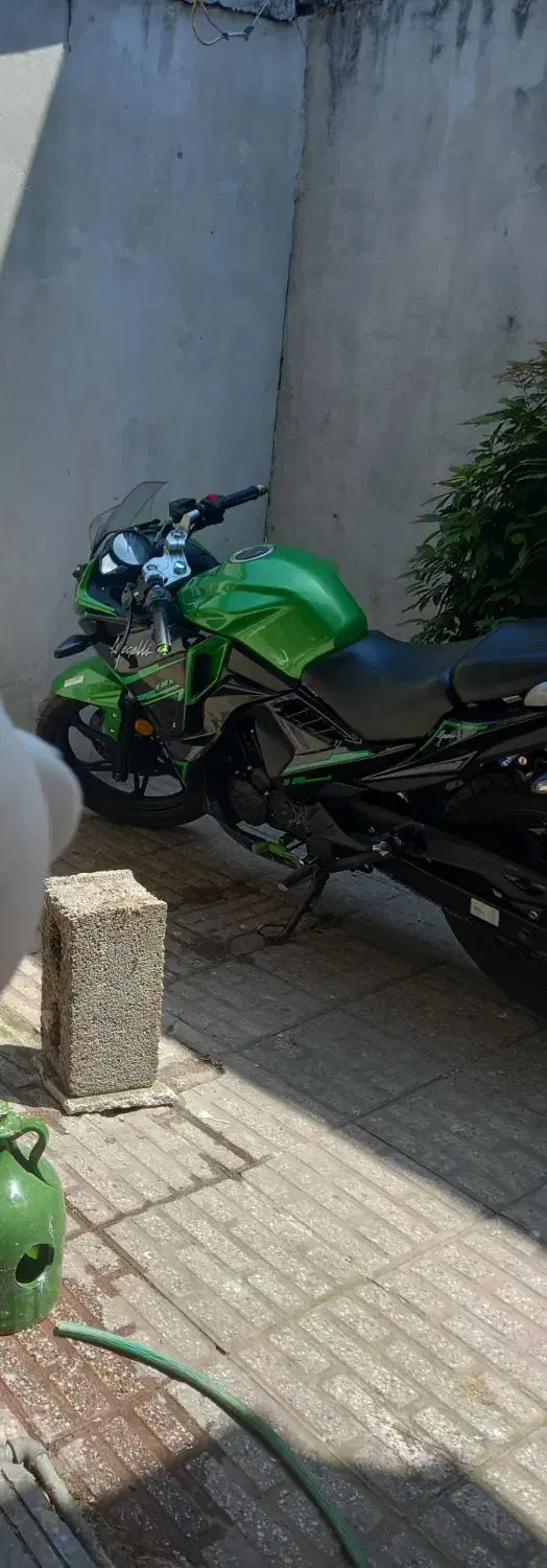 مگلی۲۰۰|موتورسیکلت|رشت, دیانتی|دیوار