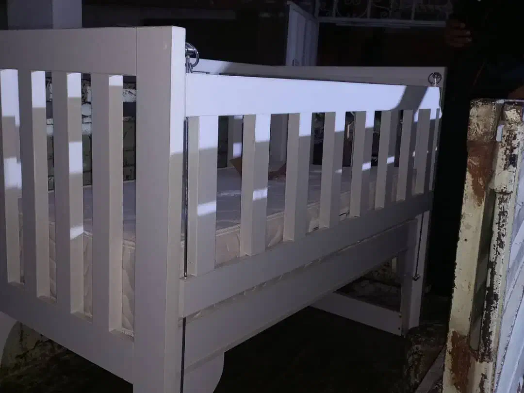 تخت کودک|تخت و صندلی بچه|گرگان, |دیوار