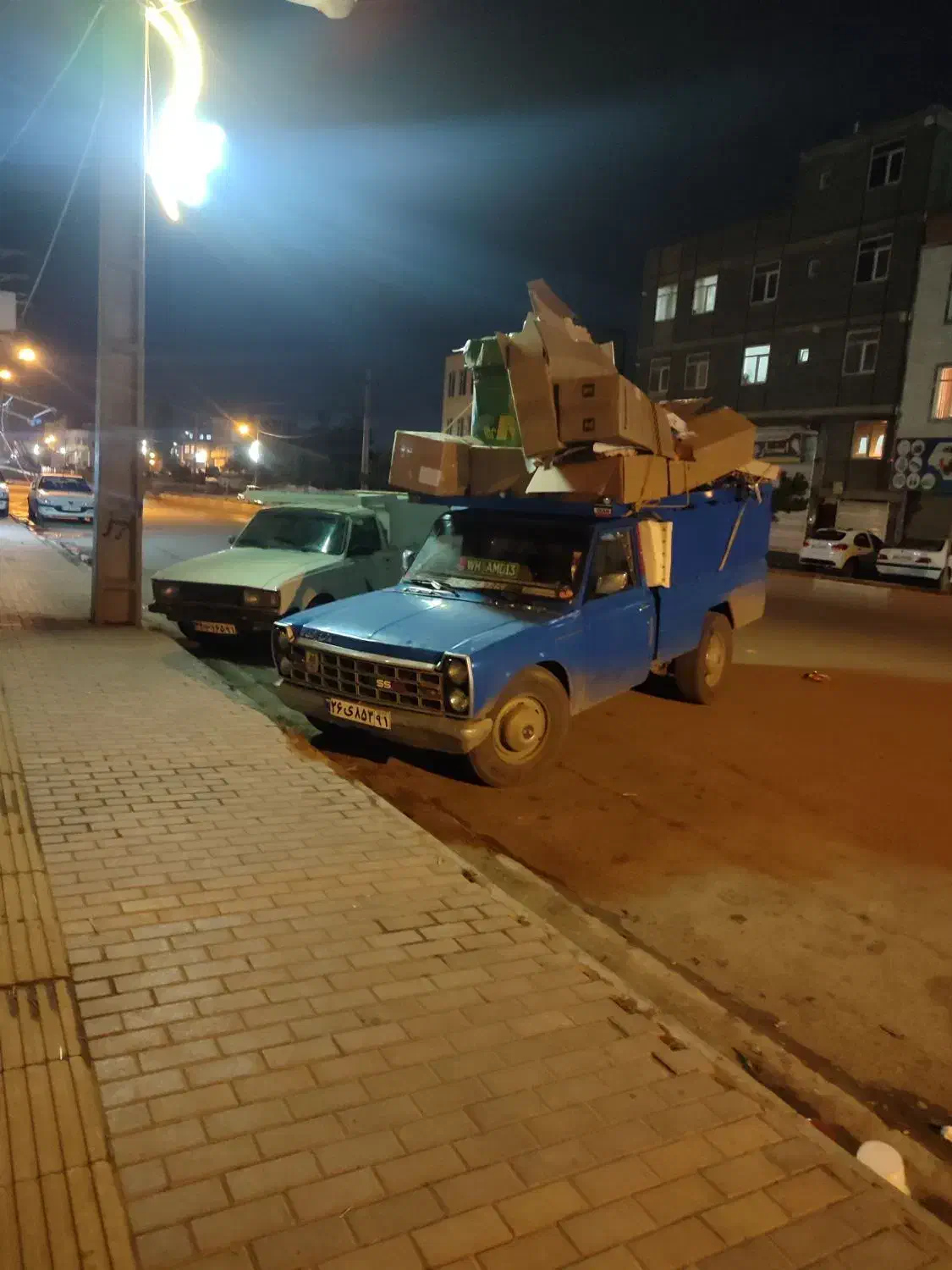 خرید ضایعات خرده به قیمت عمده درب منزل شما|عمدهفروشی|اردبیل, |دیوار