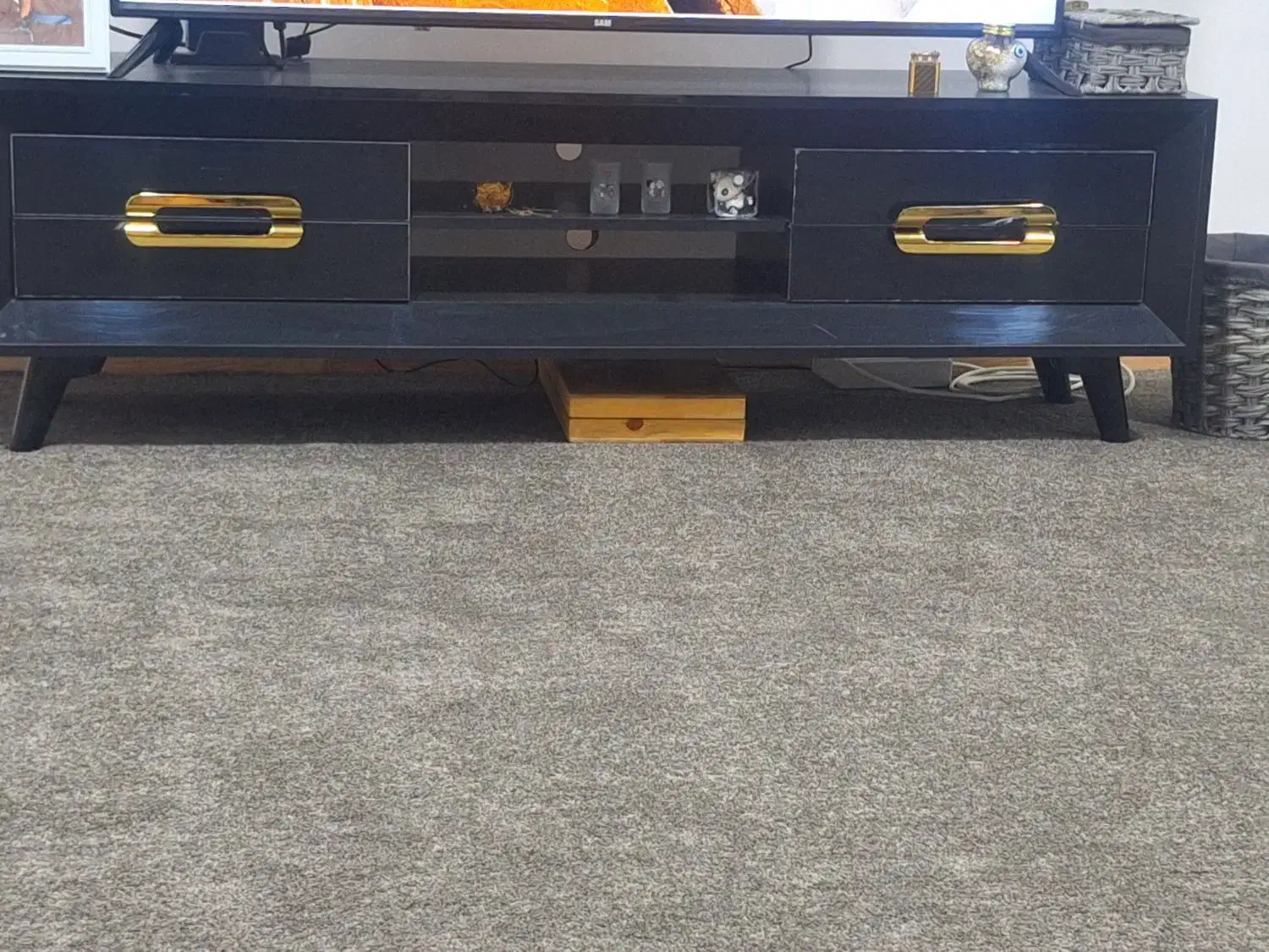 زیر تلوزیون سالم|میز تلویزیون|دهدشت, |دیوار