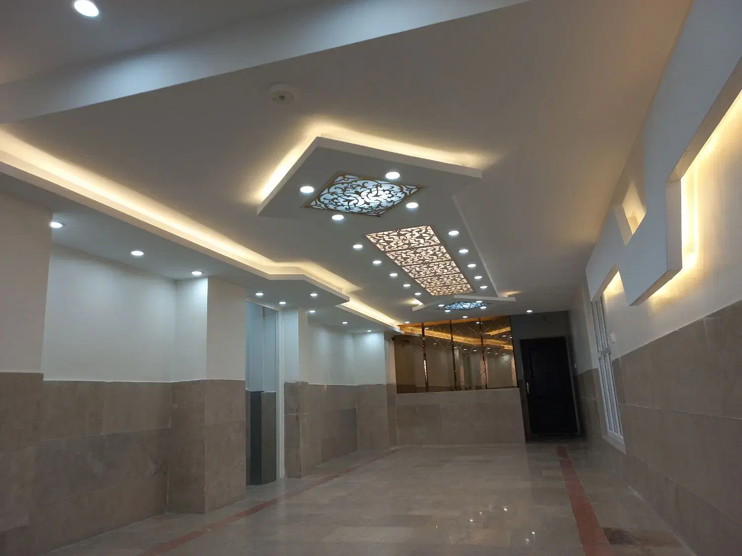 برق کار برقکار هالوژن کناف لوستر اتصالی فاز۴ فاز۲|خدمات پیشه و مهارت|پردیس, فاز ۱|دیوار