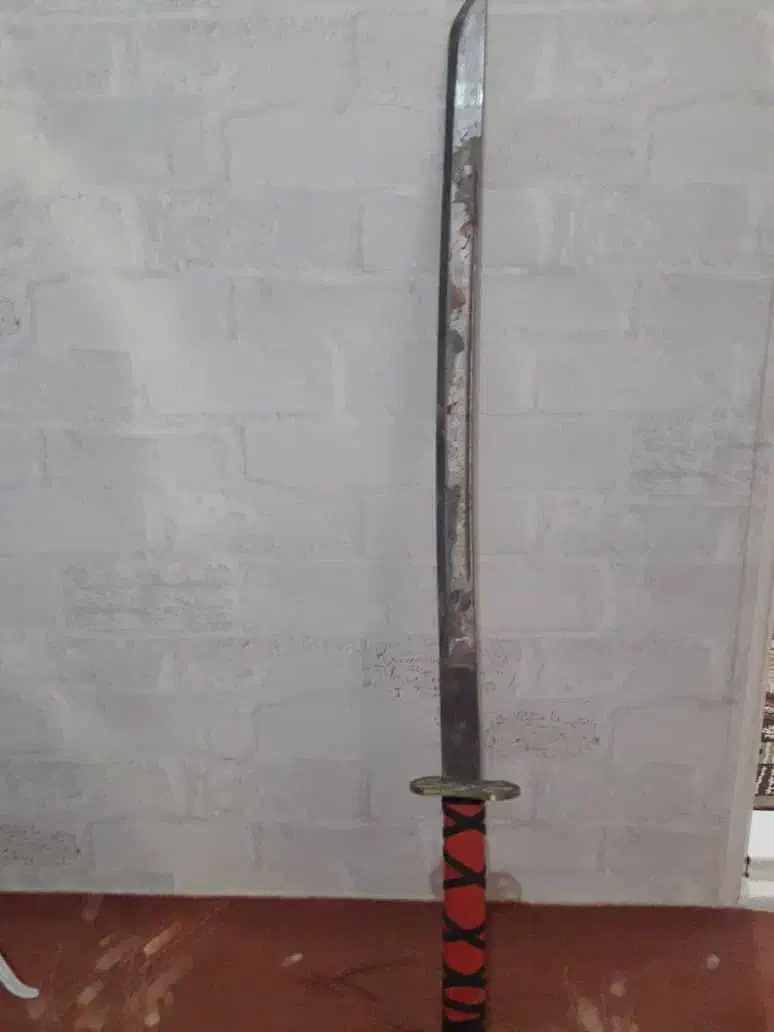 شمشیر|کلکسیون اشیاء عتیقه|ارومیه, |دیوار
