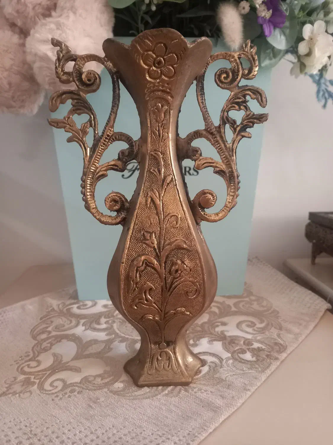 گلدان کوچیک برنز|کلکسیون اشیاء عتیقه|ماهدشت, |دیوار
