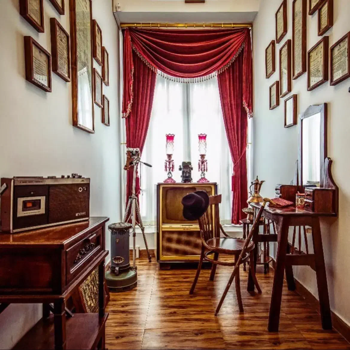 ویتر / ویترس دارای سابقه کار|استخدام خدمات فروشگاه و رستوران|تهران, شیخ هادی|دیوار