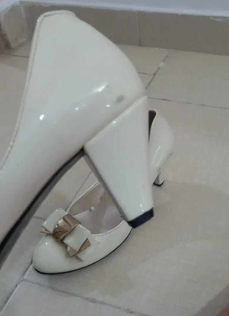 کفش مجلسی|کیف، کفش، کمربند|زنجان, |دیوار