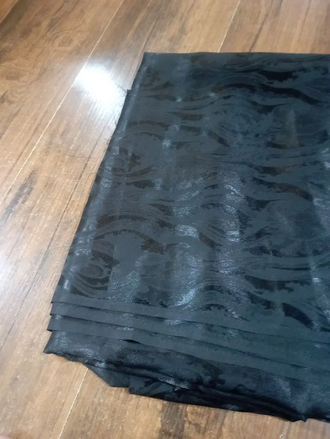 قواره پارچه|لباس|دزفول, |دیوار