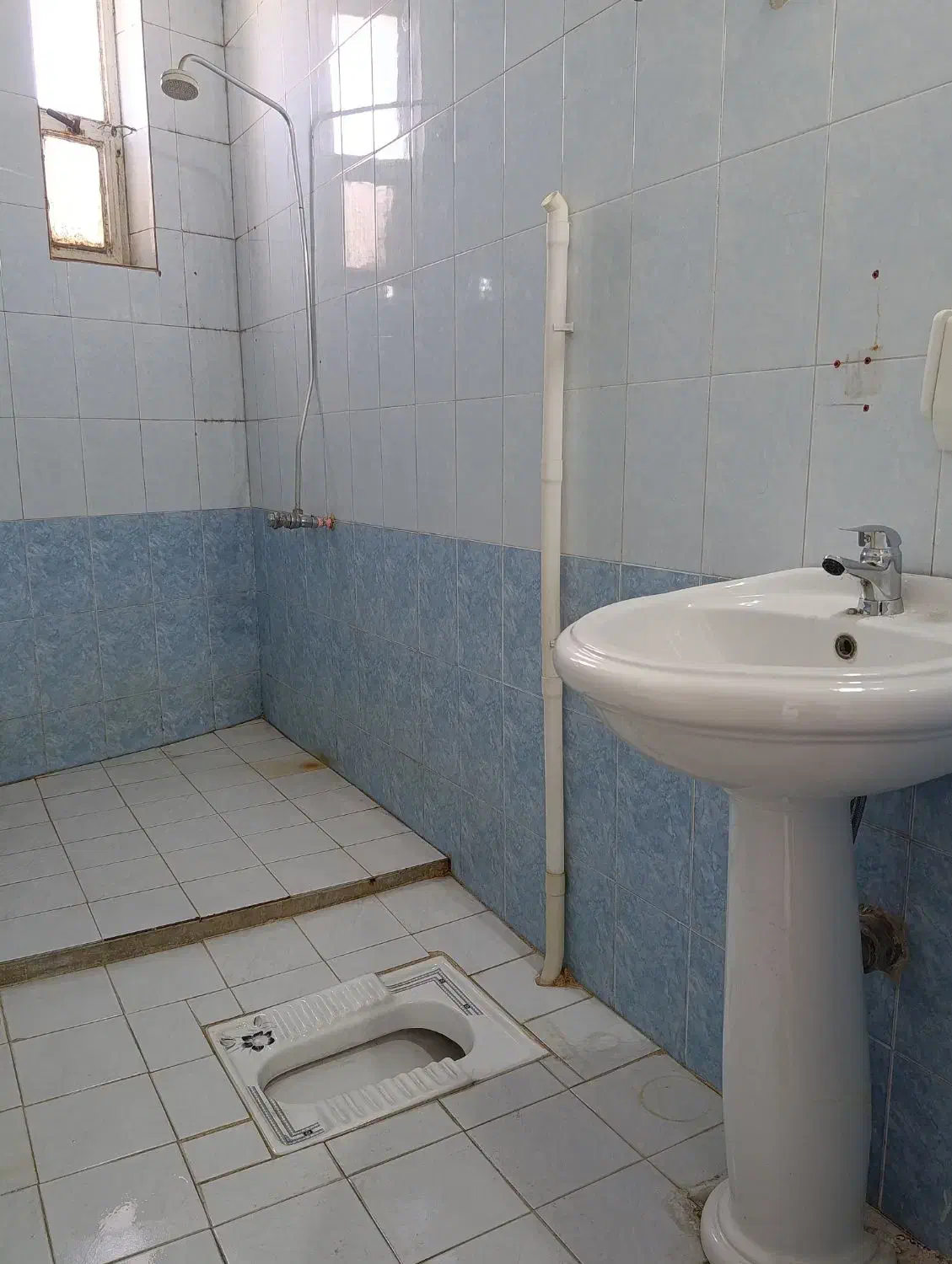 اجاره تایمی و روزانه ویلایی و سوییت با پارکینگ|اجارهٔ کوتاهمدت آپارتمان و سوئیت|شیراز, فرگاز|دیوار