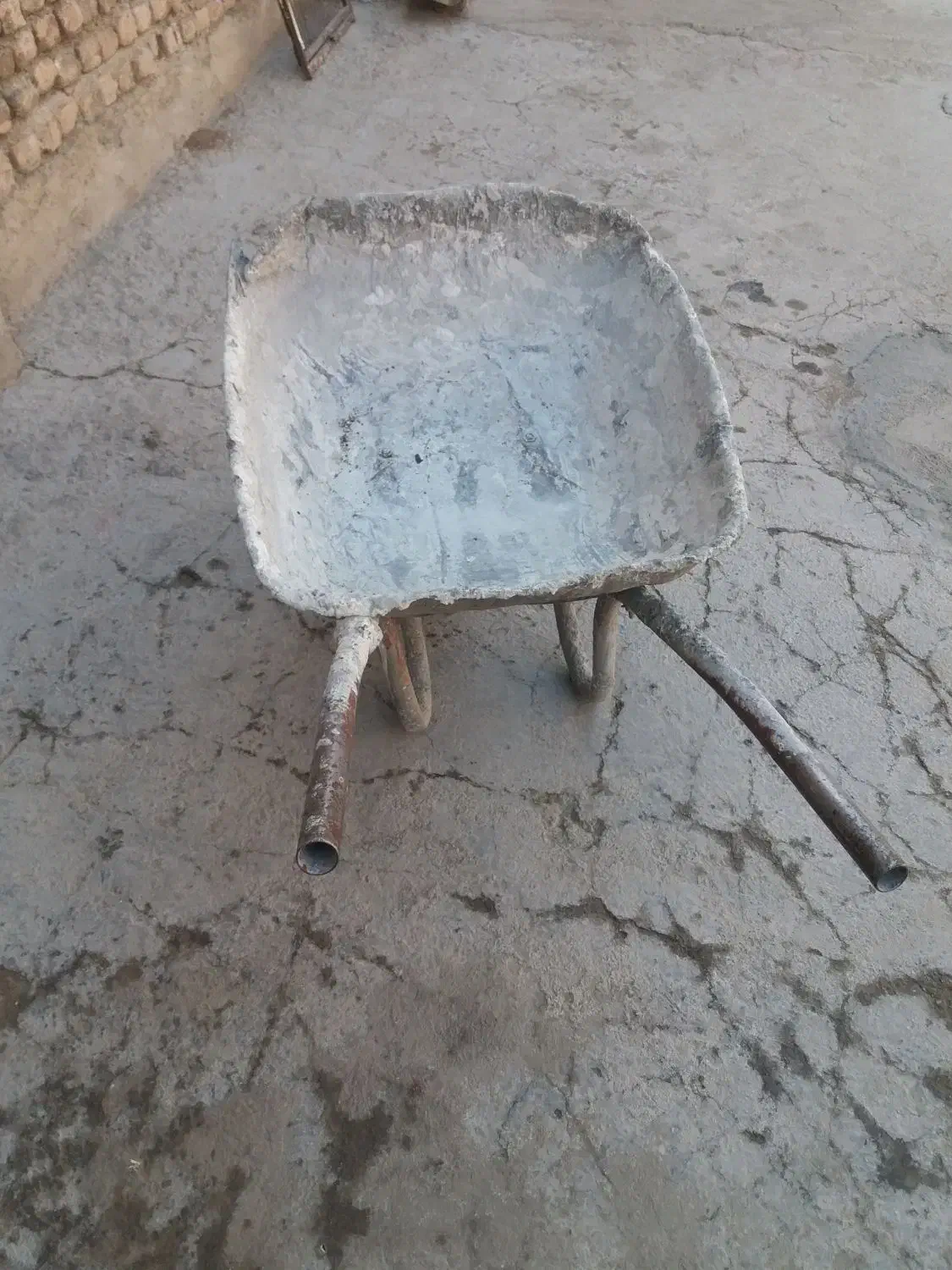 فرغون|ابزارآلات|خرم‌آباد, |دیوار