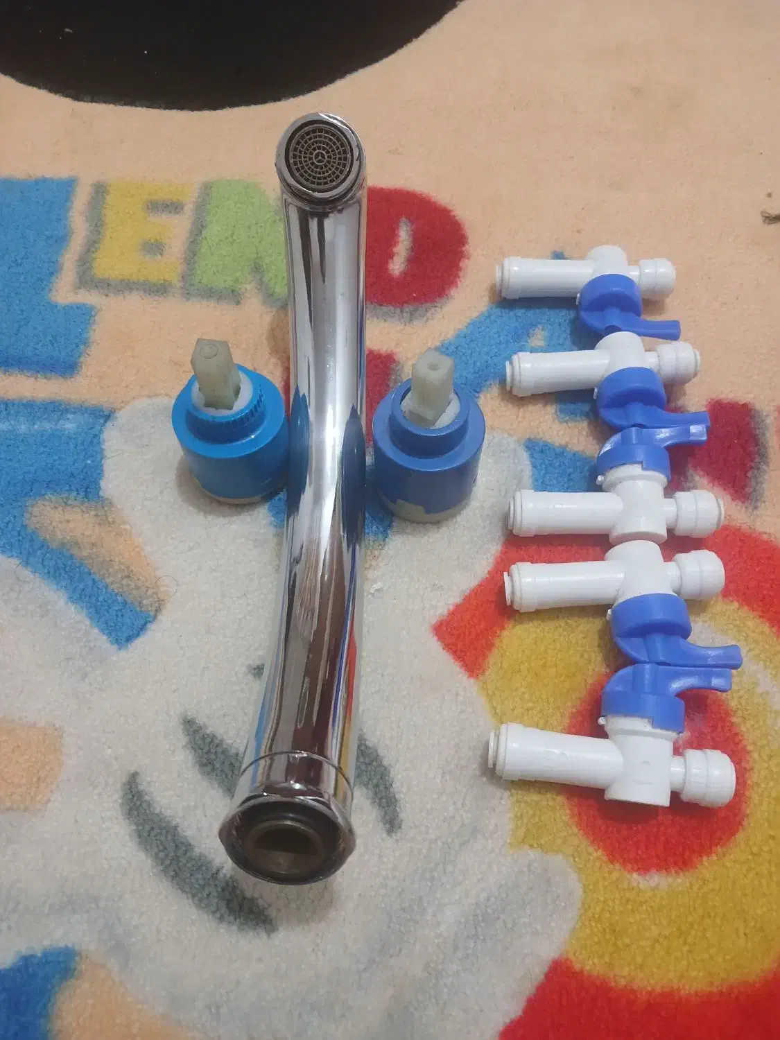 یه علمک پایه کوتاه ظرفشویی و۶ شیرآب و کاتریج شیراب|لوازم سرویس بهداشتی|اندیمشک, |دیوار