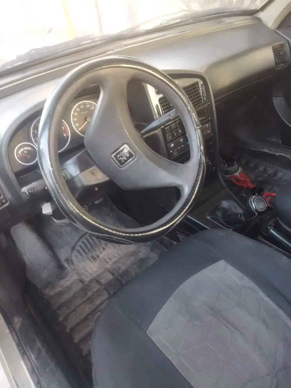 پژو‌405مدل‌‌قسطی84‌شرایطی‌هم‌دارم|خودرو سواری و وانت|زنجان, |دیوار